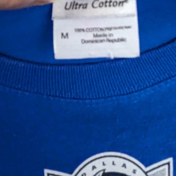 Dallas Mavericks 2011 Vintage Finals Tee  W/Roster Dirk Nowitzki  & Jason Kid - Picture 9 of 9